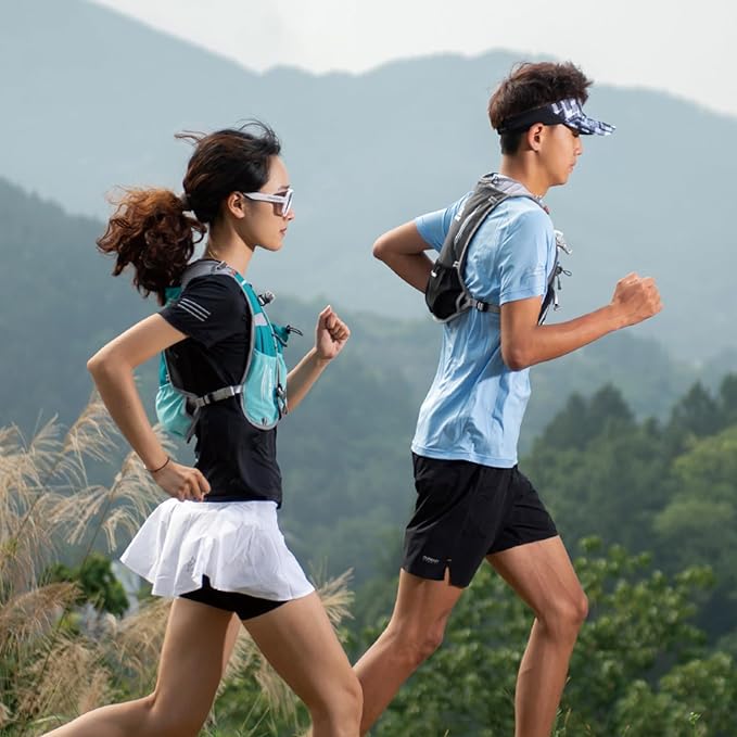 Boots vs Trail Runners for Long Hikes: Which Should You Choose?