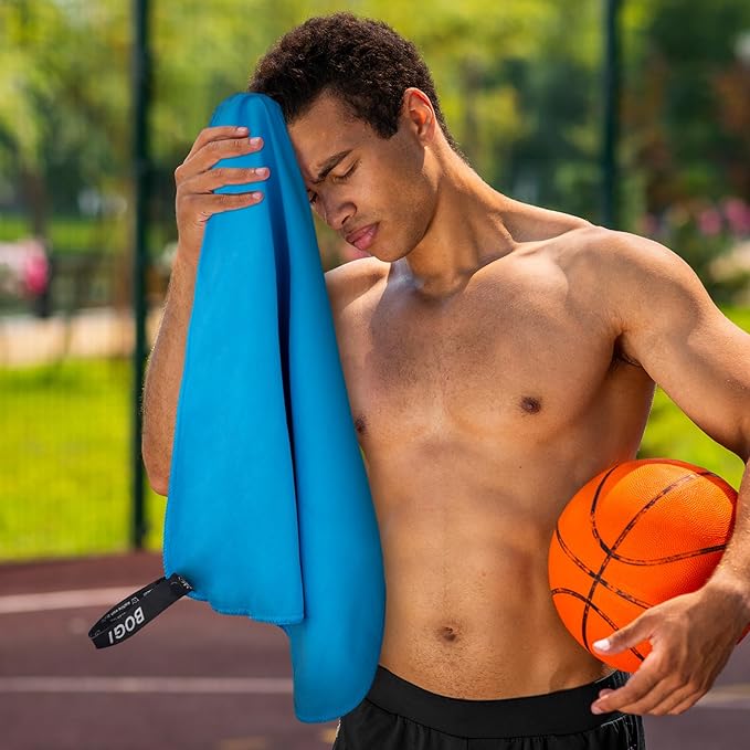 BOGI Microfiber Travel Sports Towel-Quick Dry Travel Towel,Soft Lightweight Absorbent Compact Sports Towel for Camping Gym Beach Bath Yoga Swimming Backpacking (M:40''x20''-AGreen)