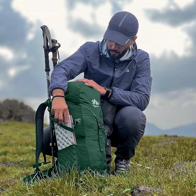 Night Cat Internal-frame Hiking Backpack: 30L Camping Backpack for Men Women Lightweight Waterproof Rain Cover Green