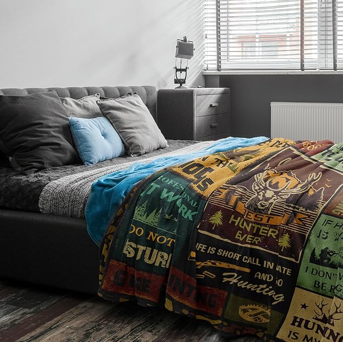 Hunting Gifts for Men, Hunting Gift Blanket 60"x50", Gifts for Hunters, Hunter Present for Dad/Gandpa, Hunting Decor